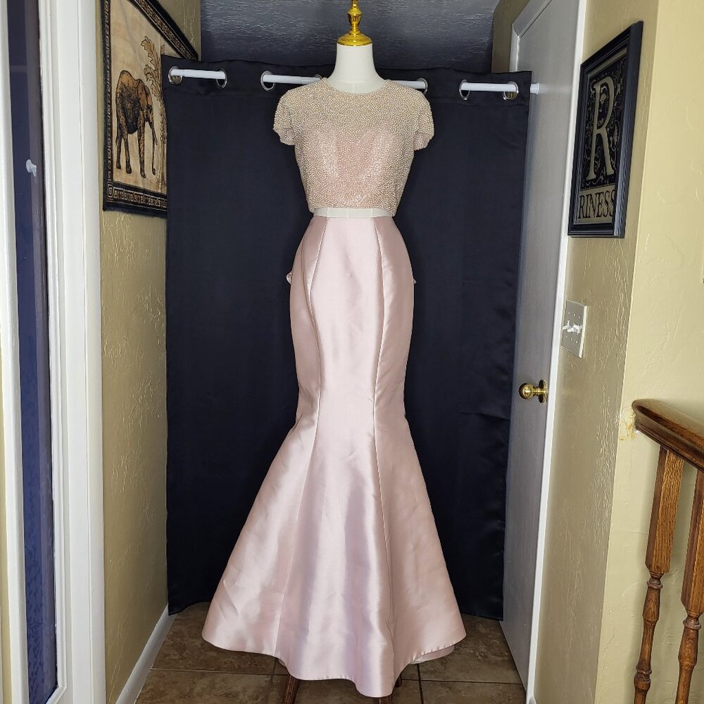 Stunning Sherri Hill #51624 Two Piece Mermaid Dress NWT